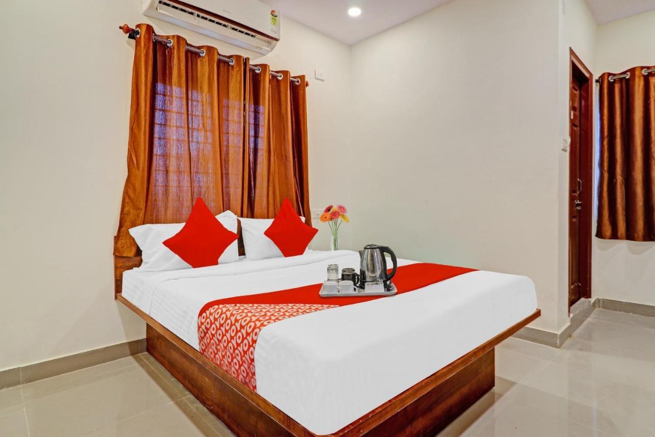 Hotel O Night Eye Hyderabad Exterior photo