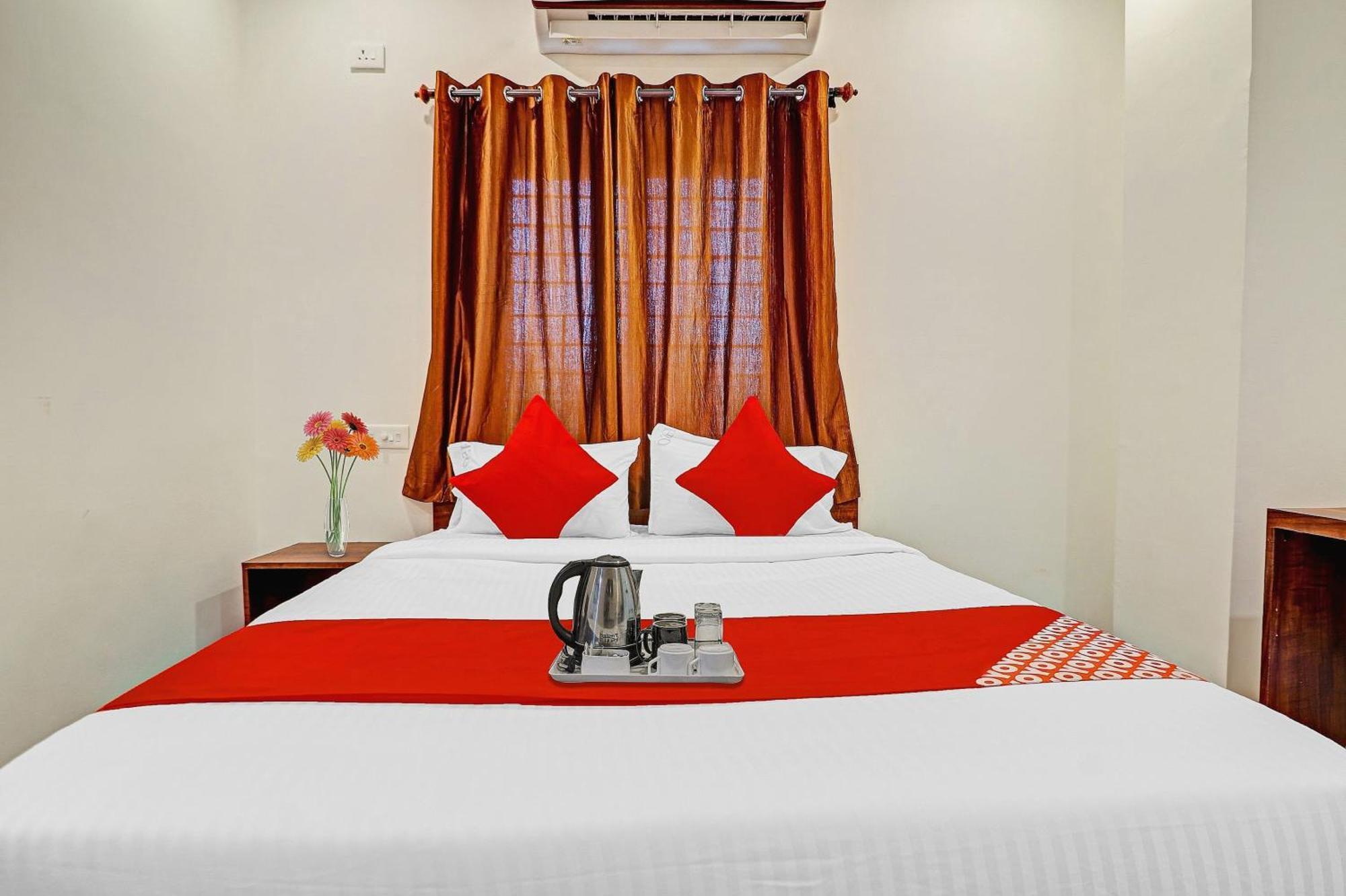Hotel O Night Eye Hyderabad Exterior photo